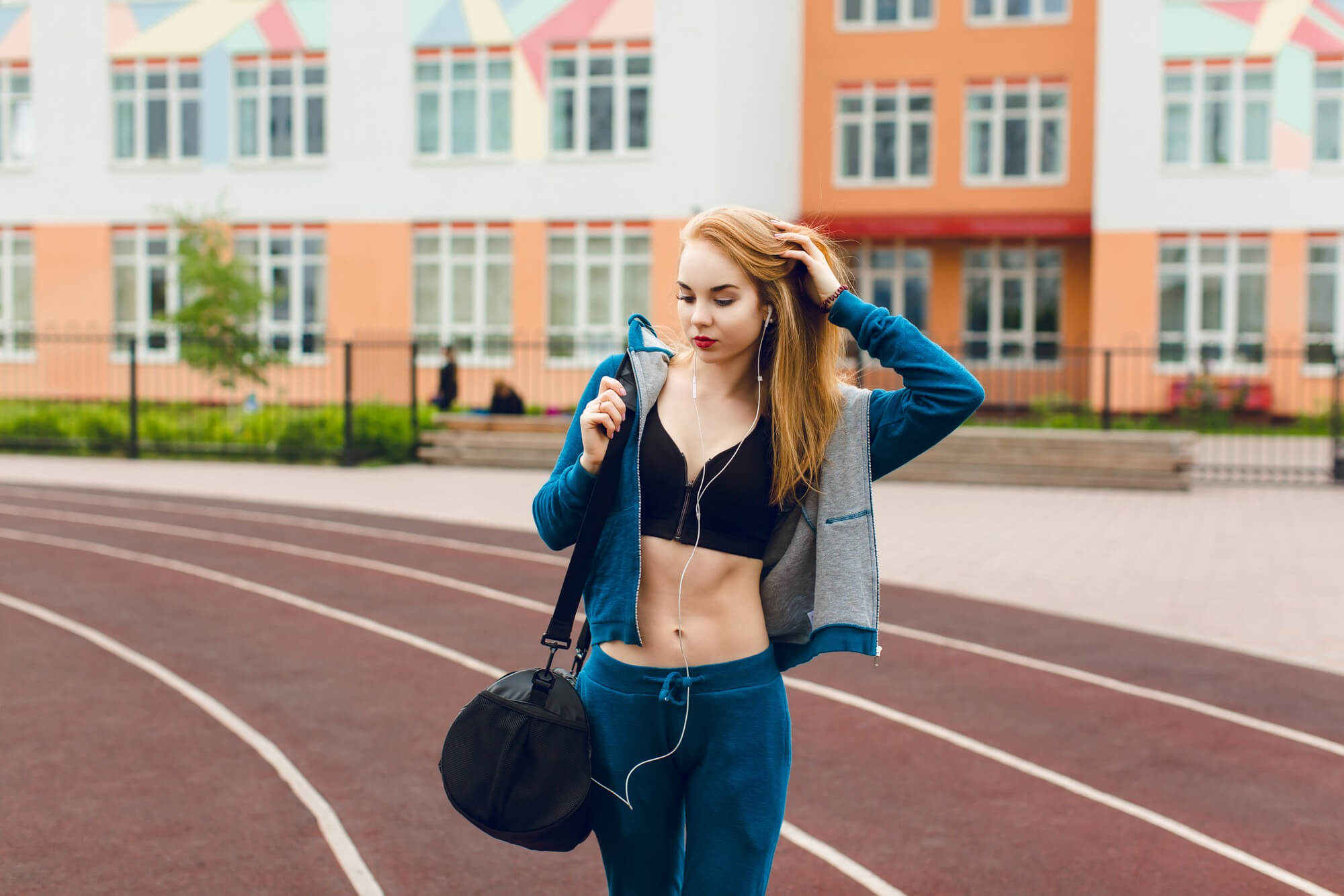 Adapting to the Elements: The Ultimate Guide to Seasonal Workout Attire