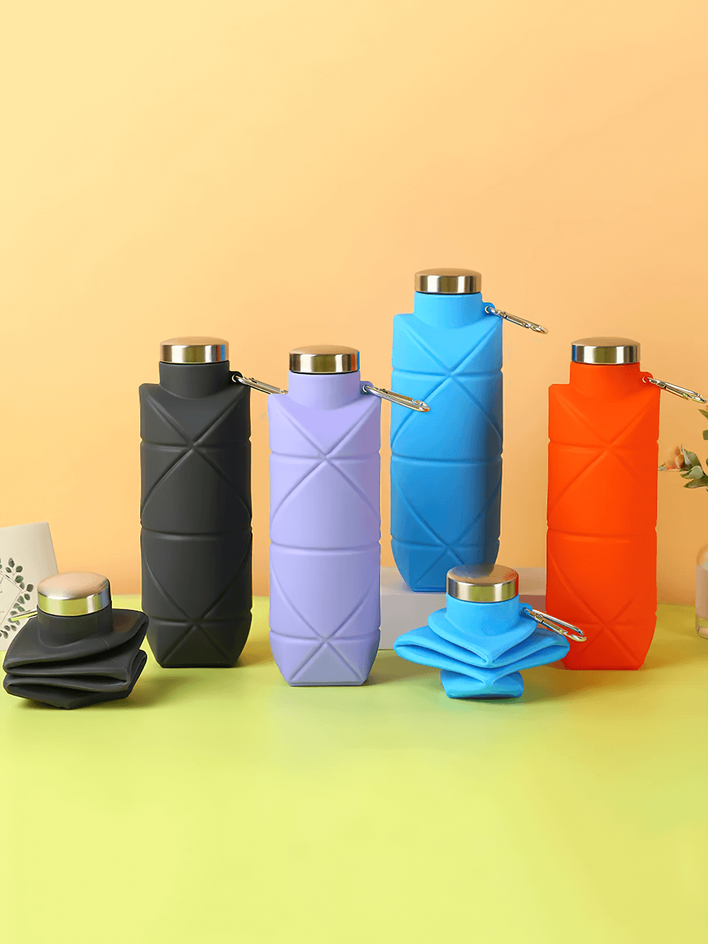 Colorful 700ml Foldable Silicone Water Bottle for Outdoor - SF3503, featuring durable, collapsible design with carabiner clip.