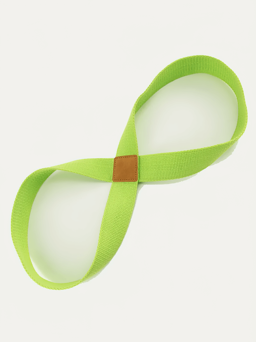 Green 8-shape yoga stretch strap SF3317 for Pilates and training, enhancing flexibility and strength.