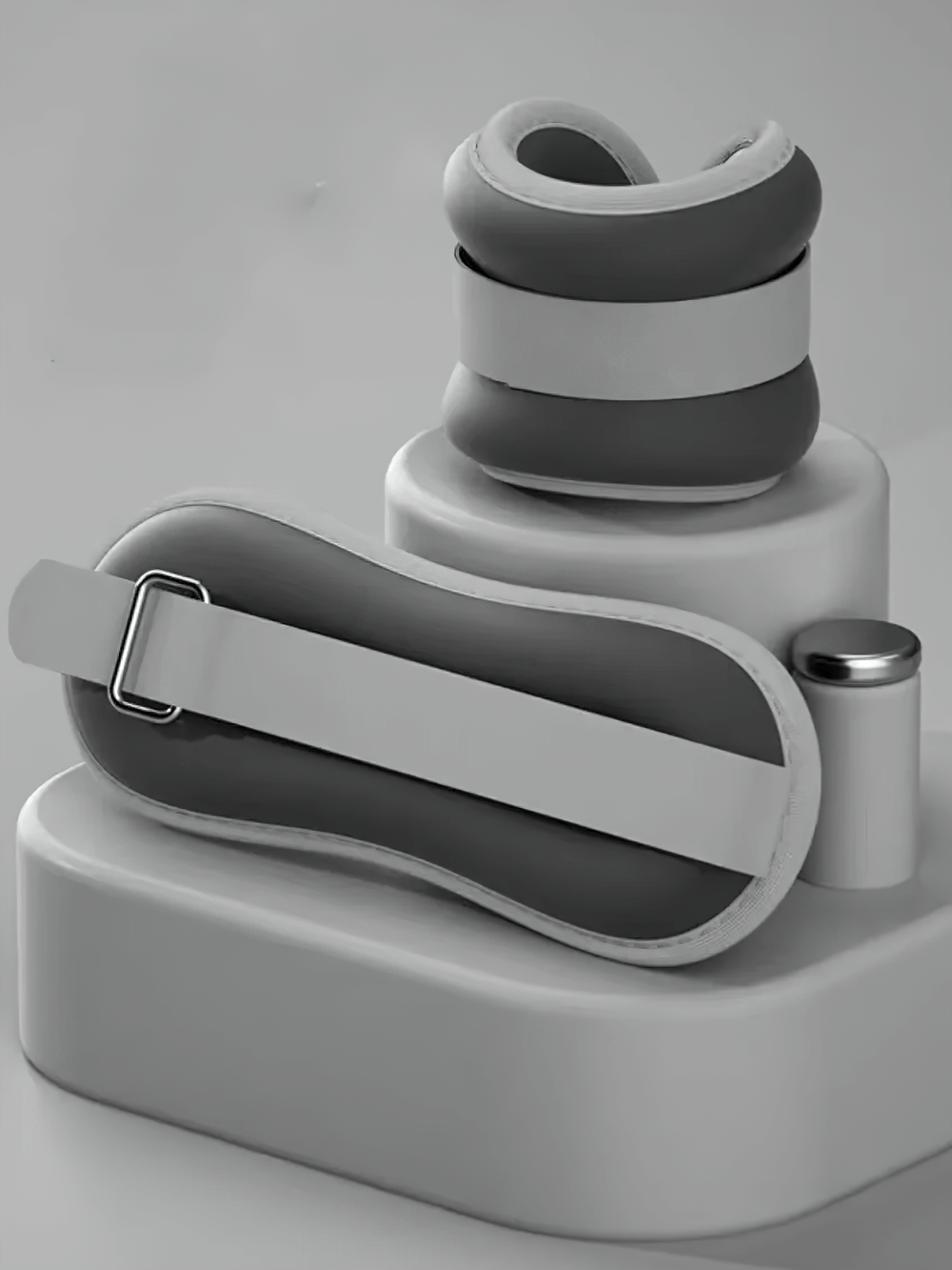 Adjustable wrist and ankle weights SF3307 for running, yoga, and workouts, with secure velcro strap and soft elastic lining.