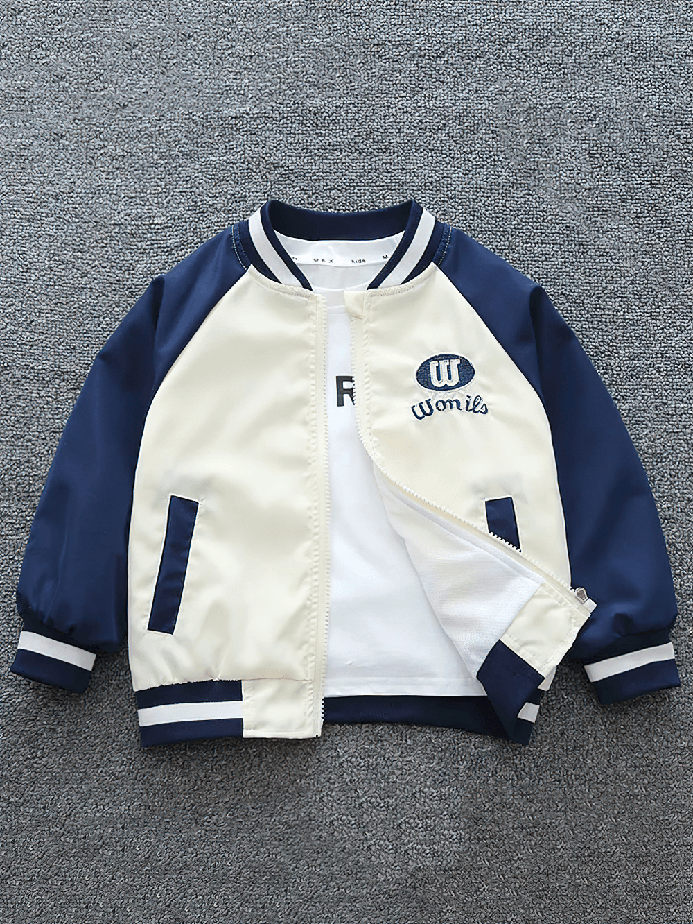 Stylish kids' baseball jacket with letter print, zipper detail, contrasting sleeves, and ribbed cuffs, perfect for casual autumn outings.