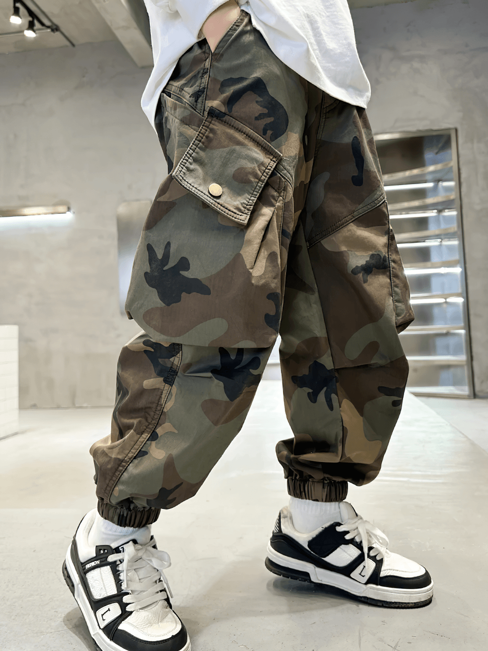 Boys Camouflage Jogger Pants with Elastic Waist - SF3871 in a sporty street style with functional pockets and cuffed hems.