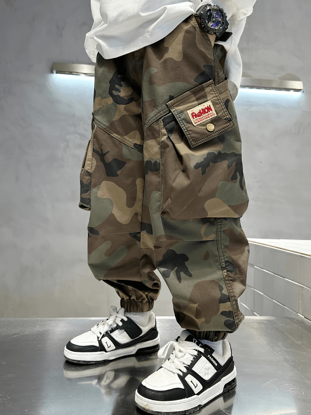 Boys Camouflage Jogger Pants with Elastic Waist - SF3871 showcasing full-length design, elastic waist, and sporty street style with cuffs.