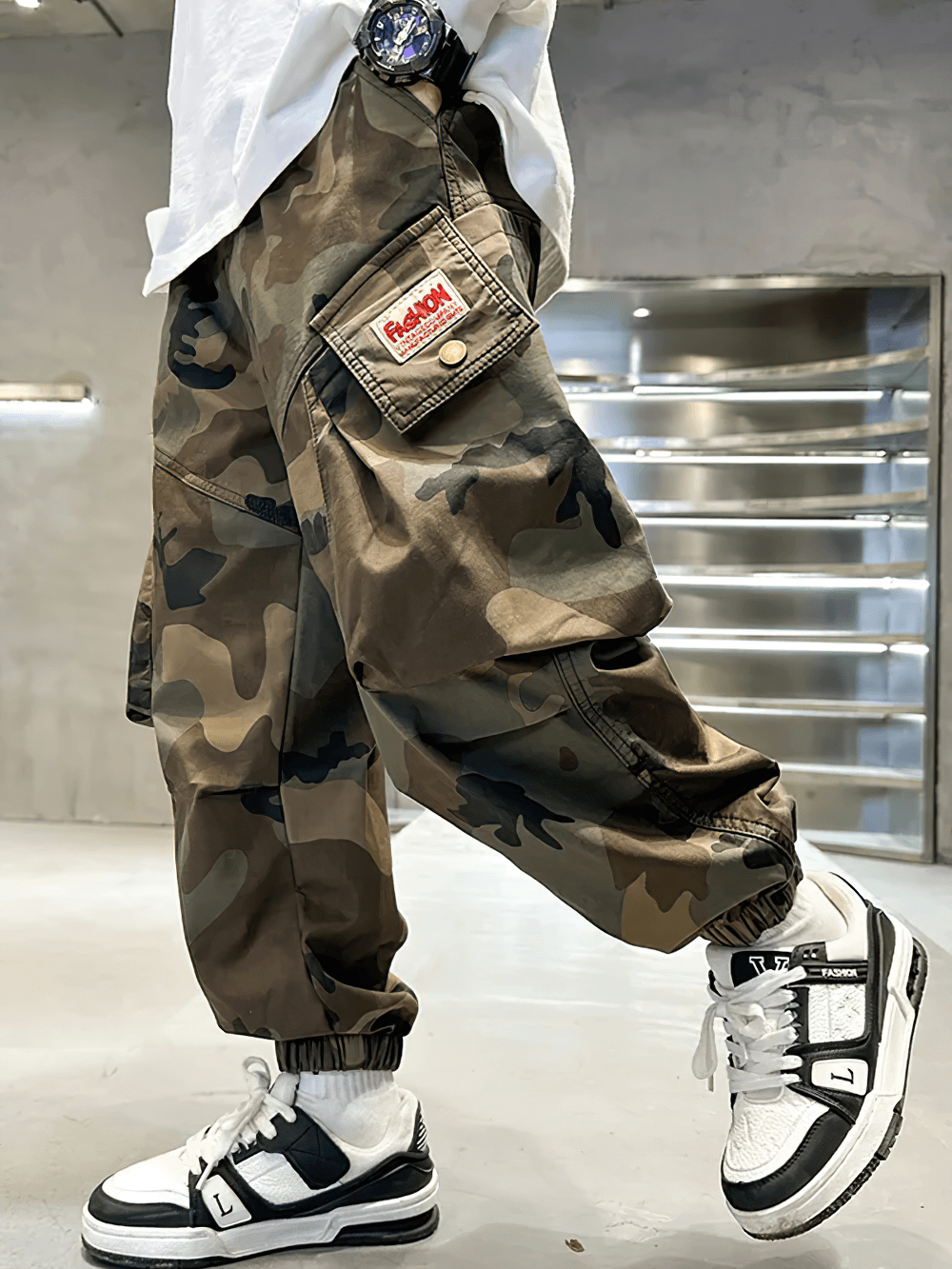 Boys Camouflage Jogger Pants with Elastic Waist - SF3871, featuring sporty full-length cut and ruched pockets, perfect for active wear