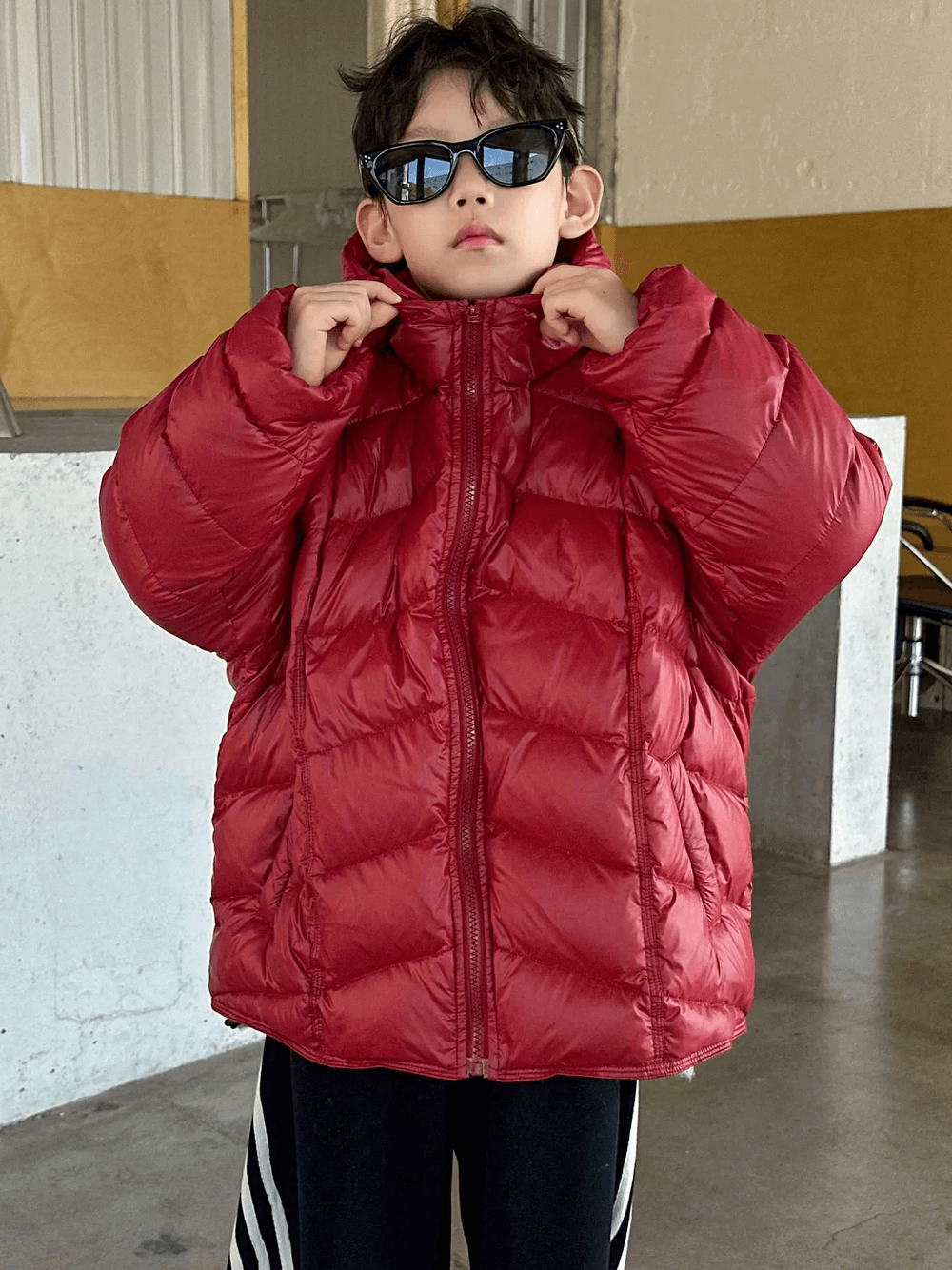 Stylish boy wearing a Boys Hooded Down Puffer Jacket With Zipper - SF3638 in vibrant red, perfect for winter outings and cozy warmth.