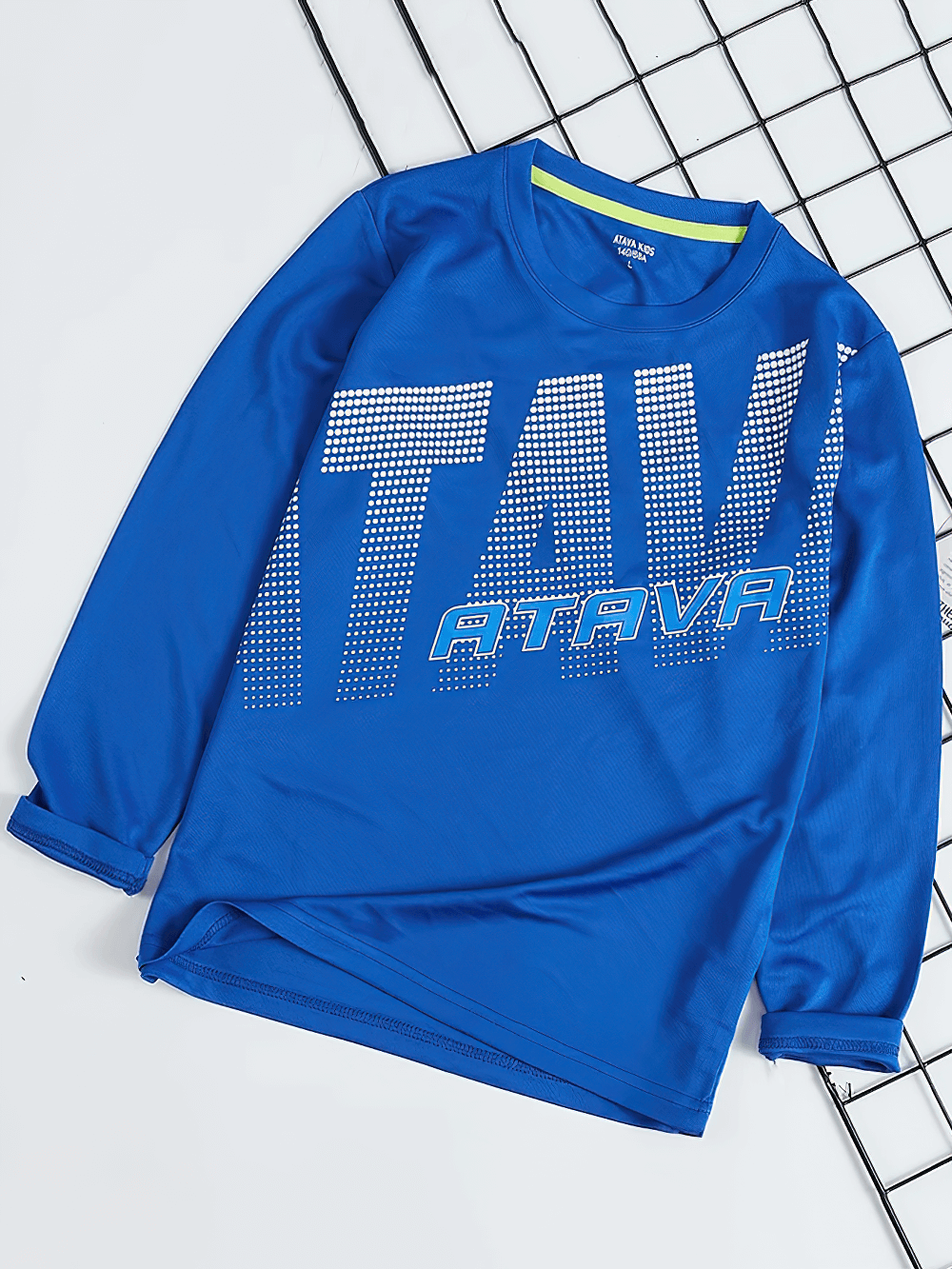 Boys Quick-Dry Long-Sleeved Sports Top for Running - SF3601 in vibrant blue, perfect for outdoor training and athletic activities.