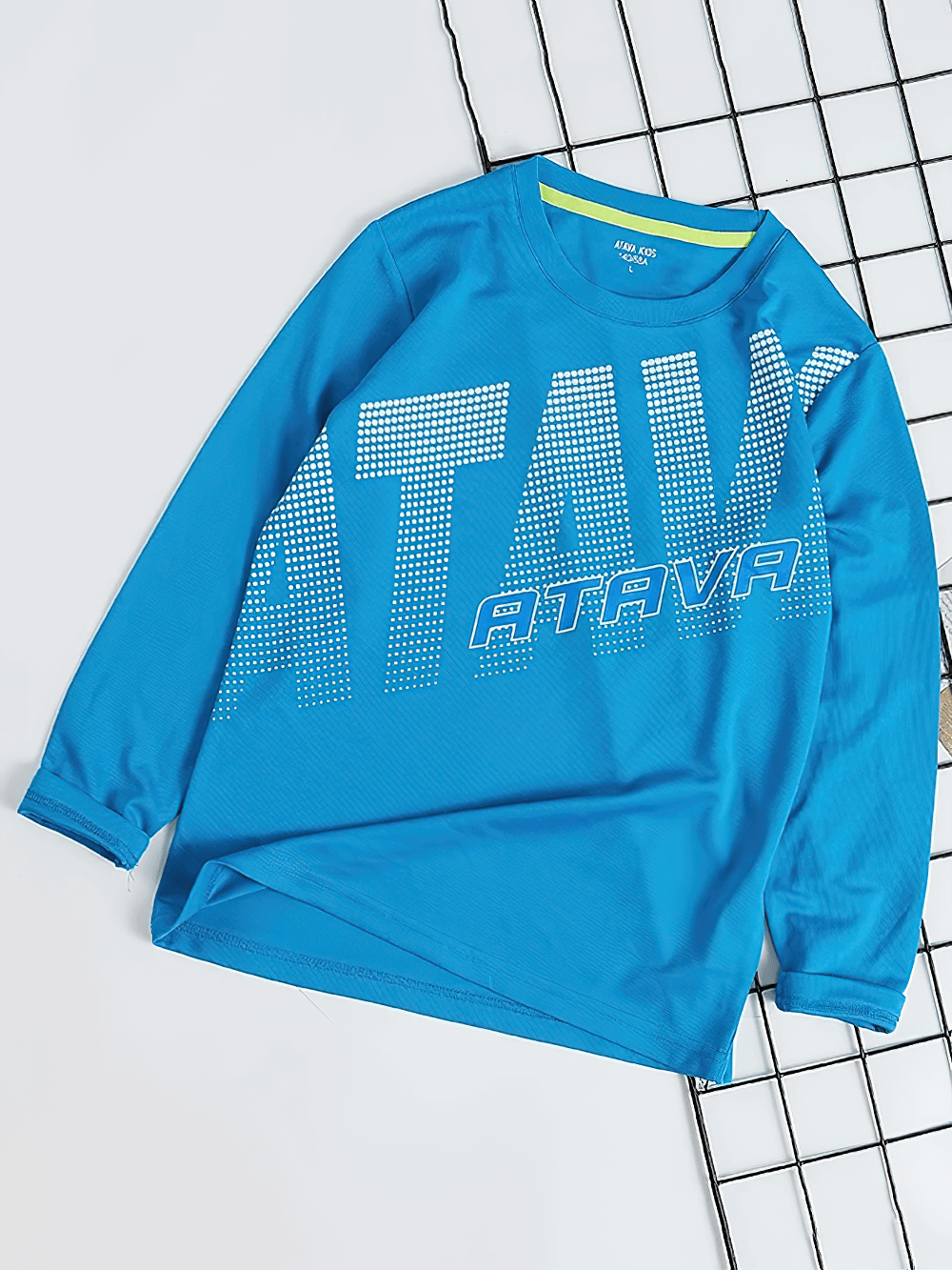 Boys Quick-Dry Long-Sleeved Sports Top for Running - SF3601; vibrant blue, breathable athletic shirt for kids' outdoor training.