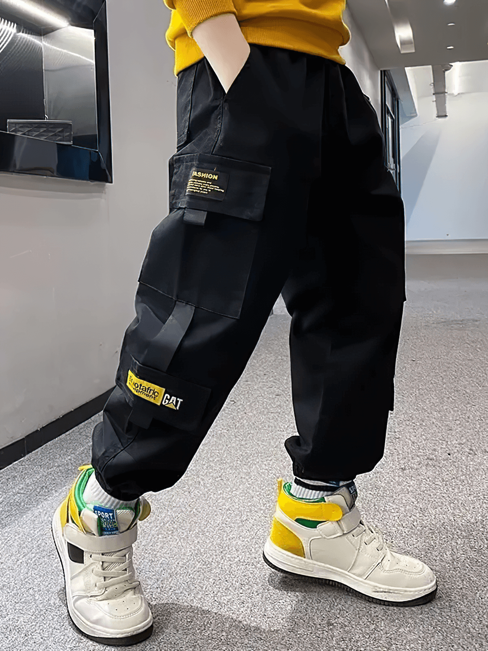 Boys Stylish Sport Cargo Jogger Pants - SF3868 with elastic waist and multiple pockets for urban style and comfort.