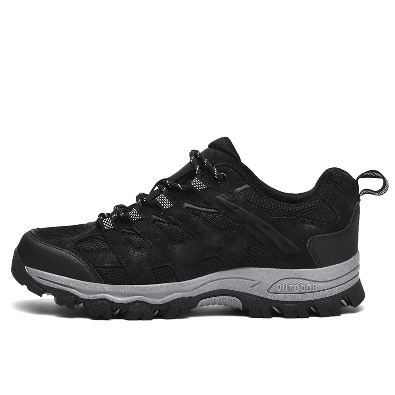 Men's breathable non-slip hiking shoes with laces and durable outsole for outdoor adventures, model SF1411.