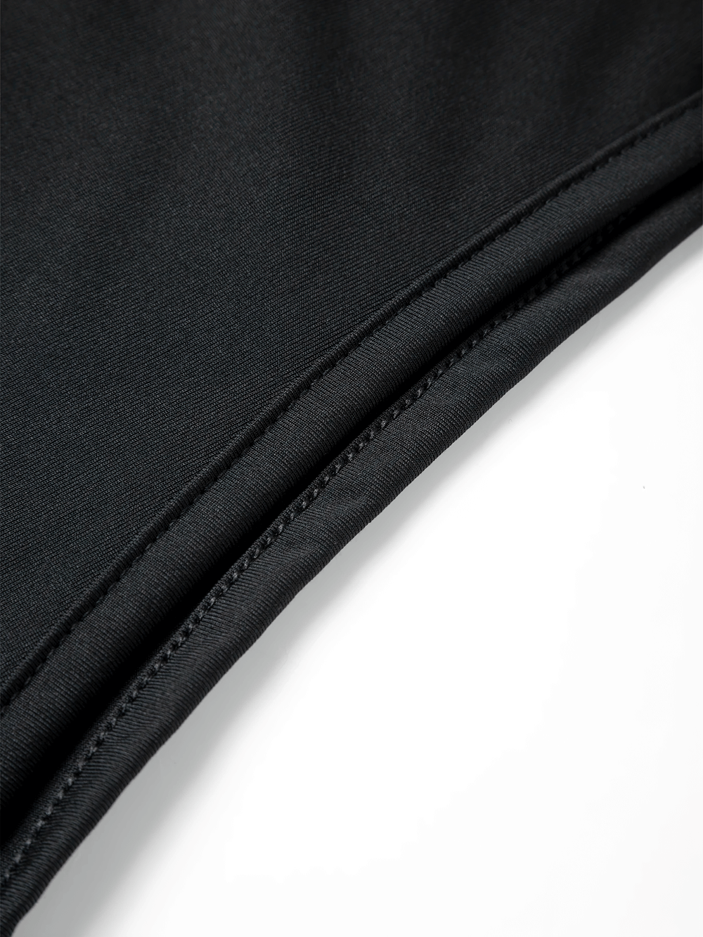 Close-up of sleek design on Breathable O-Neck Fitness Tank Top for Gym Training - SF4150 showcasing fabric detail and stitching.