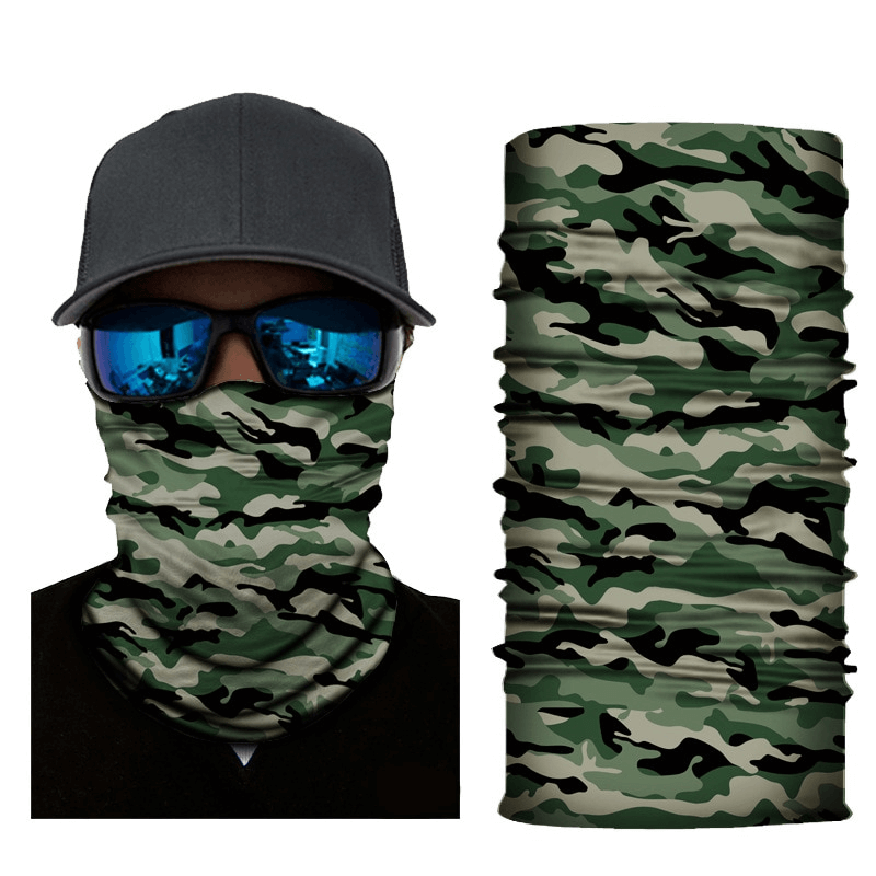 Camouflage cycling face mask and neck gaiter for outdoor sports, featuring elastic, seamless design. Product SF1389.