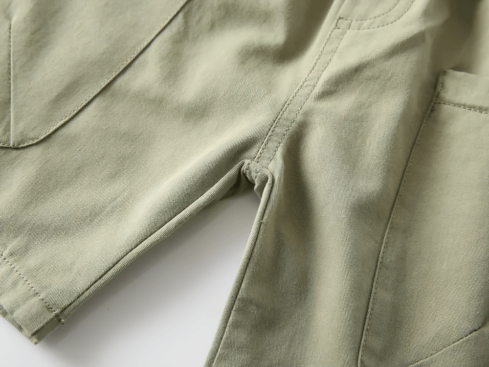 Close-up of khaki Cargo Shorts With Pockets And Drawstring Design - SF3721 showcasing durable fabric and practical pockets for kids.