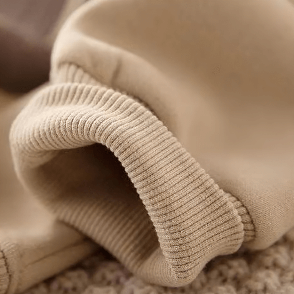 Close-up of ribbed cuffs on Casual Fleece Sweatshirt with Letter Print - SF3533, showcasing soft fabric for kids' comfort.