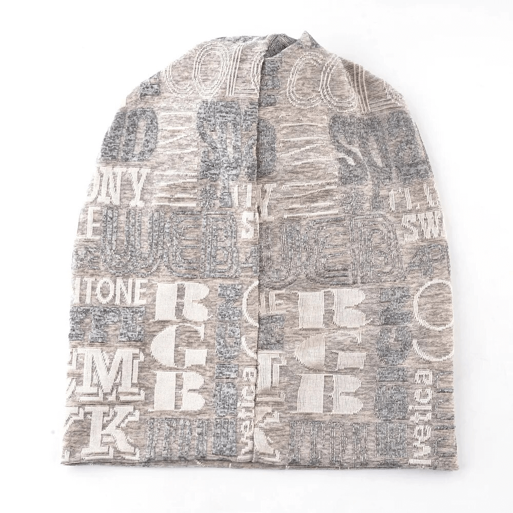 Unisex casual scarf-hat with knitted letters and flower pattern made of cotton and polyester in a stylish casual design.