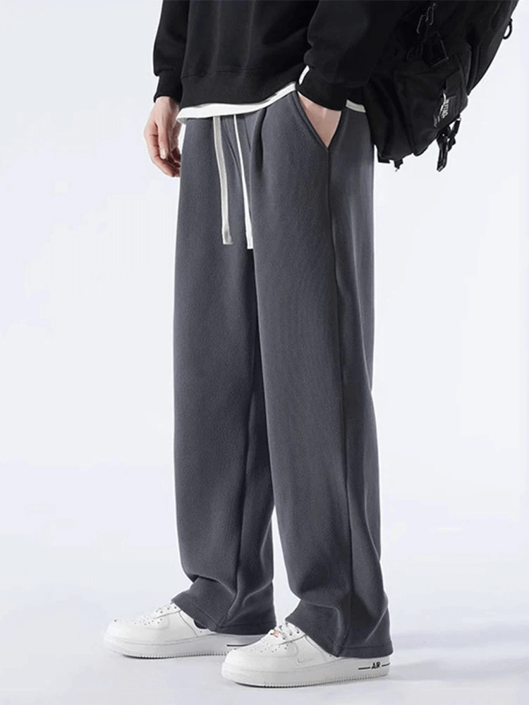 Casual Wide Fleece Sweatpants for Men SF1970 with mid-rise waist, loose fit, featuring drawstring and pockets, perfect for modern comfort.