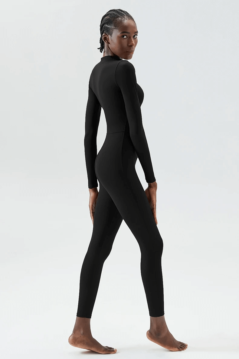 Dynamic Long Sleeves Jumpsuit for Yoga - Sleek black zip-front design perfect for active wear in gym, yoga, and running.