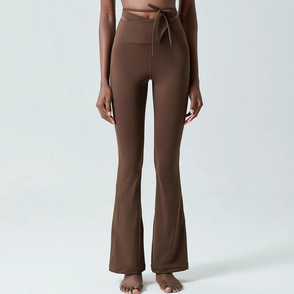 Emerald flare yoga pants with tie waist, stylish bell bottoms for fitness and fashion, breathable material, green sportswear SF2093.