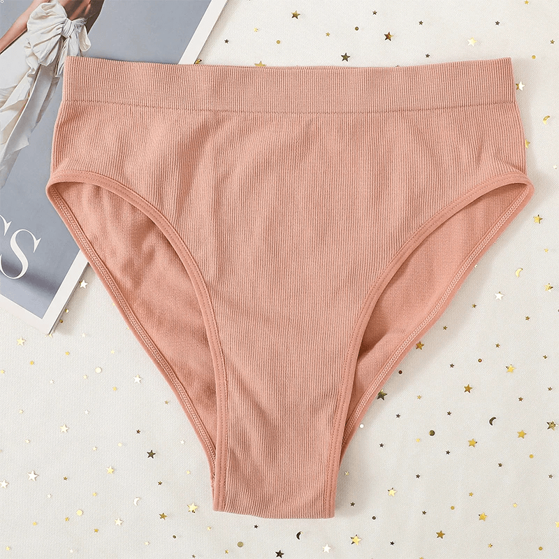 Elegant high-waist pink cotton briefs for women SF2179, featuring a seamless and breathable design for everyday comfort.