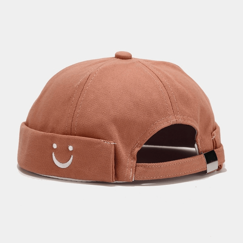 Modischer, verstellbarer, randloser Hut mit aufgesticktem Lächeln – SF1379