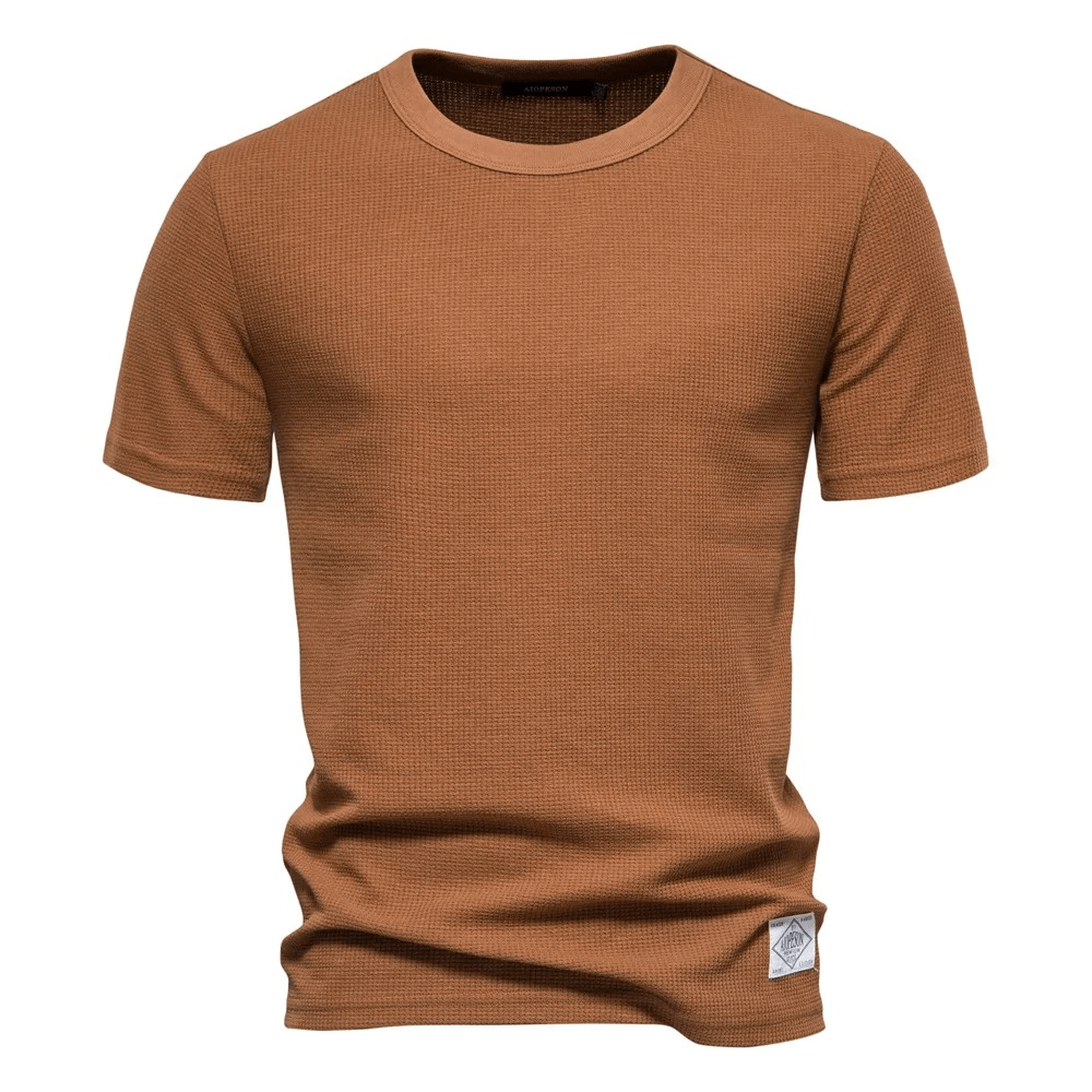 Men's solid color waffle T-shirt in brown, featuring short sleeves and an O-neck. Fashionable and comfortable for any wardrobe.