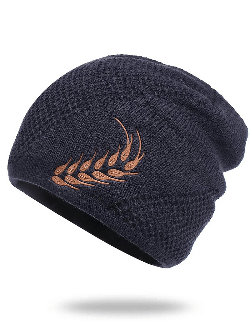 Unisex knitted ski beanie with wheat ear pattern, made of polyester, ideal for outdoor activities and casual style.