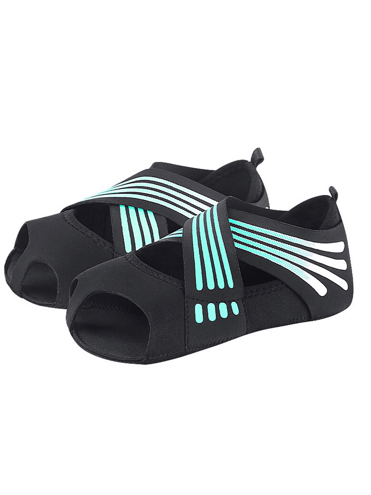 Flat soft anti-slip women's shoes-socks for yoga and pilates, SF1502, featuring a secure fit and knee-high non-slip design in black.