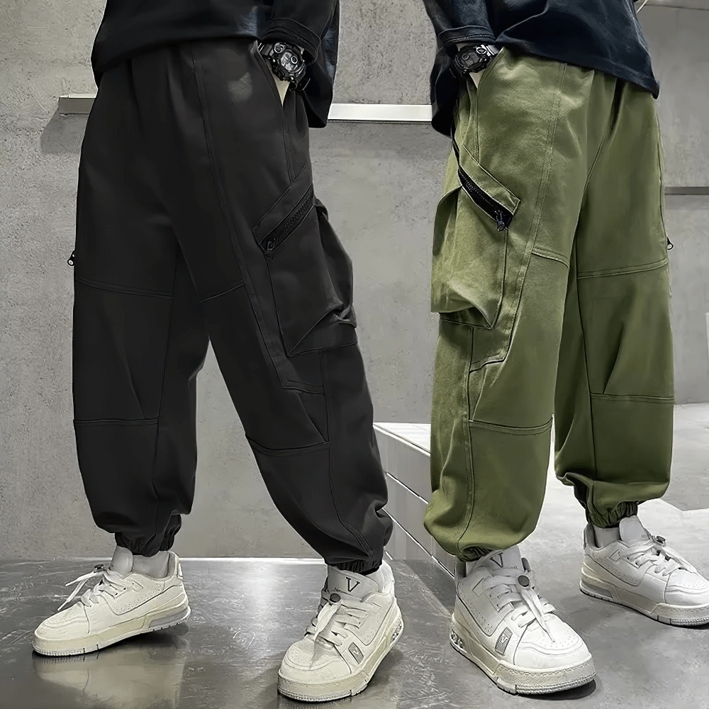 Kids Loose Cargo Jogger Pants with Zipper Pockets - SF3719 in black and green, featuring sporty style and elastic waist for active boys.