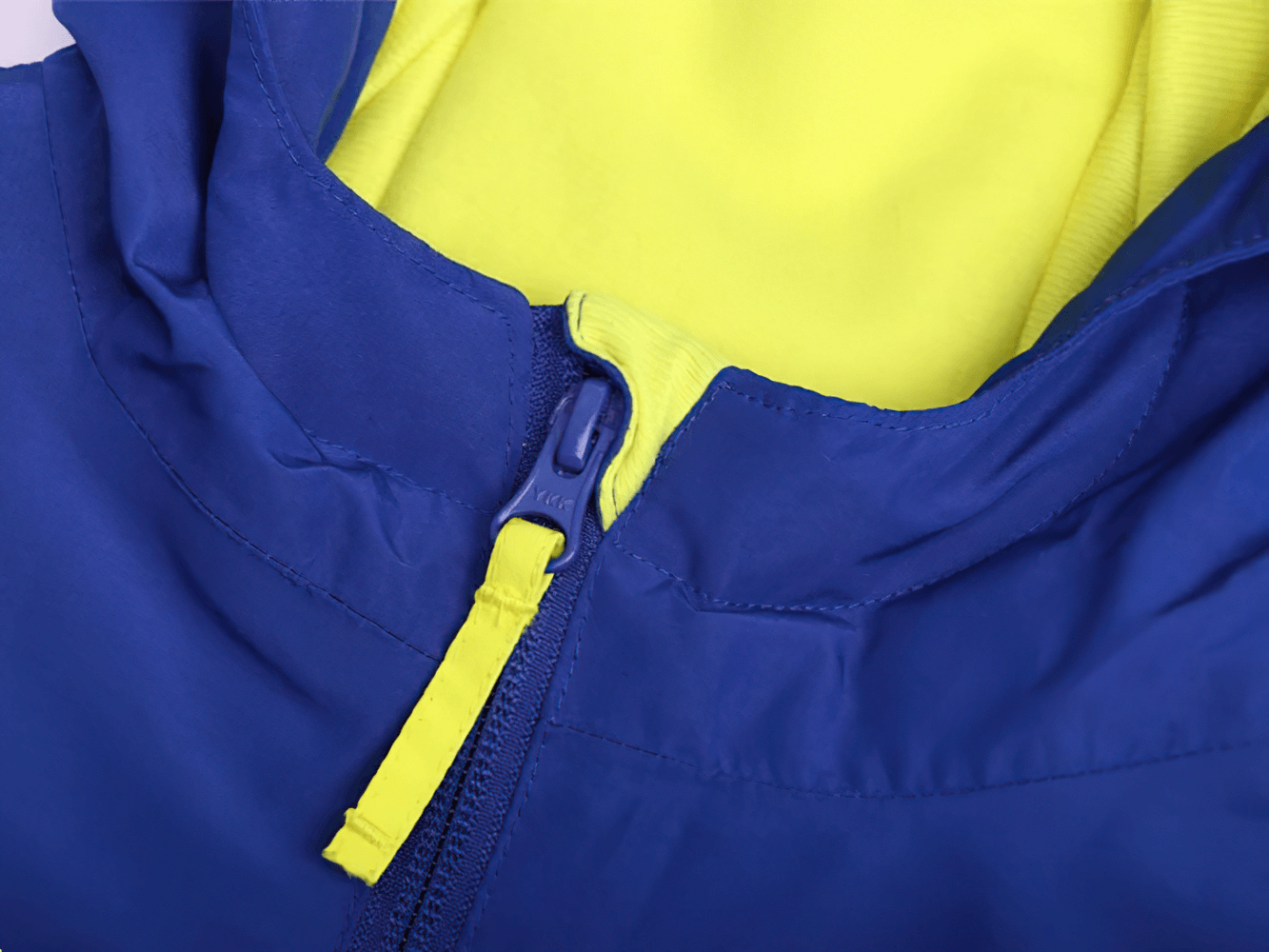 Close-up of vibrant hood on Kids Ski Jacket with Hood and Elastic Cuffs - SF3580, highlighting windproof design for toddlers.