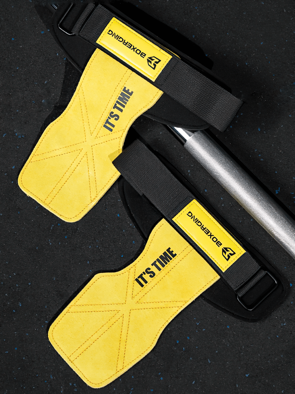 Leather Gym Grips with Wrist Straps for Powerlifting - SF3516, durable cowhide gloves, enhance grip strength, ideal for weightlifting