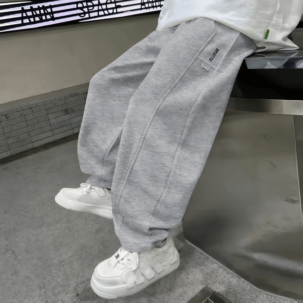 Casual Loose Fit Sporty Cargo Pants with Elastic Waist - SF3710 for kids, breathable cotton, perfect for active wear and style.