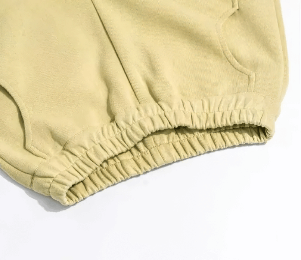 Loose Fit Sporty Cargo Pants with Elastic Waist - SF3710 showcasing elastic waistband and functional pockets.