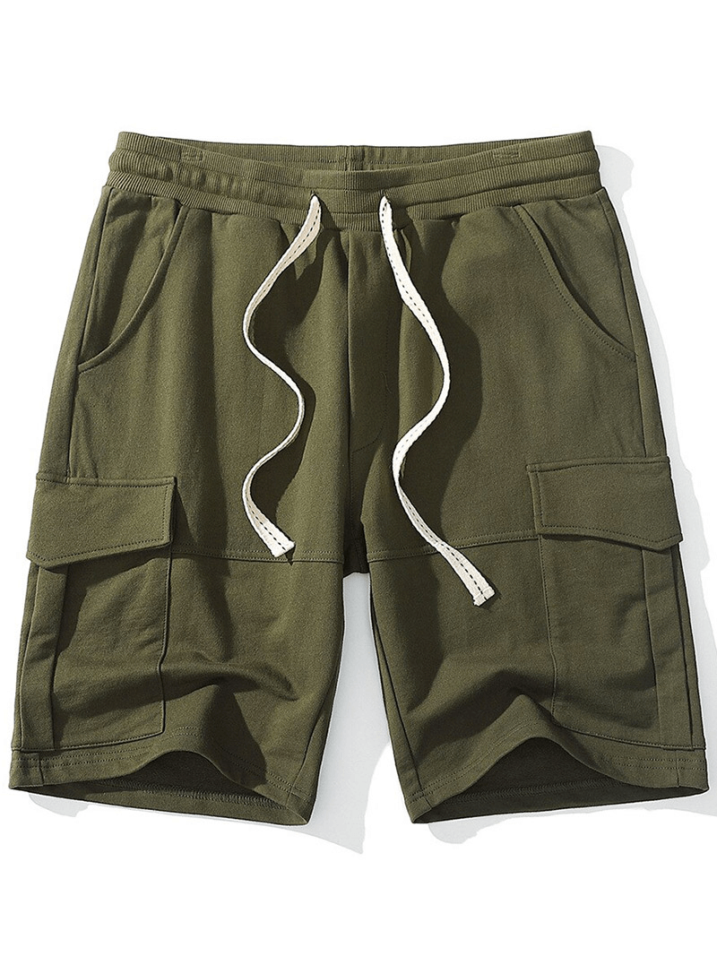 Army green loose multi-pocket breathable sports shorts for men SF1278, with drawstring closure and mid-waist fit.
