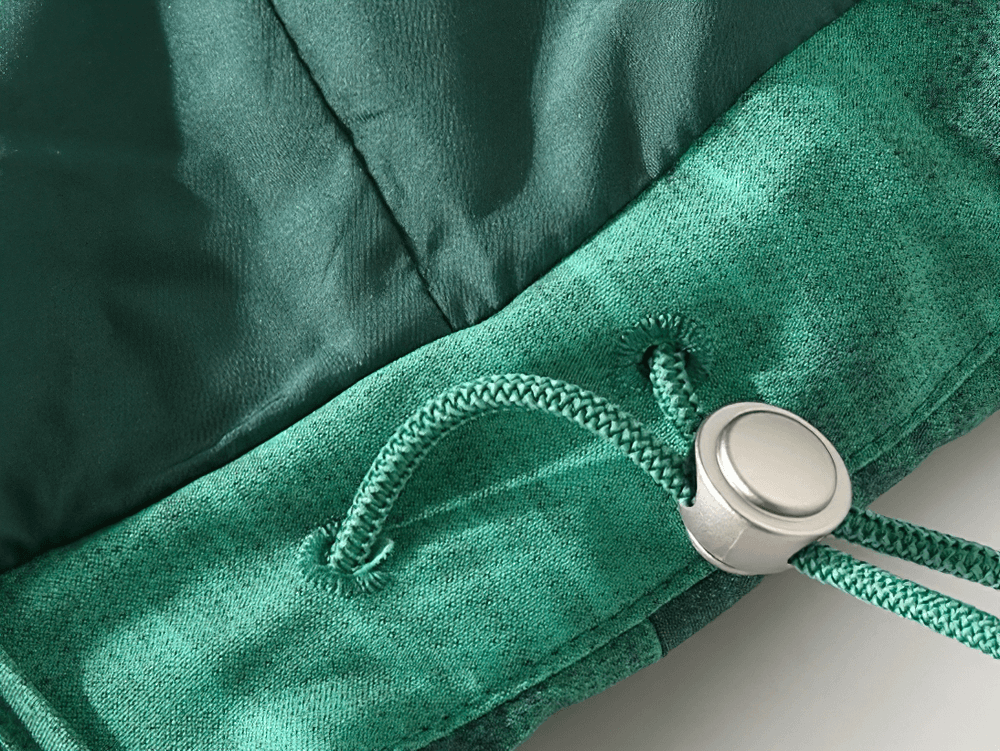 Close-up of green hood detail with drawstring on men's puffer jacket SF2260, showcasing durable fabric and modern design.