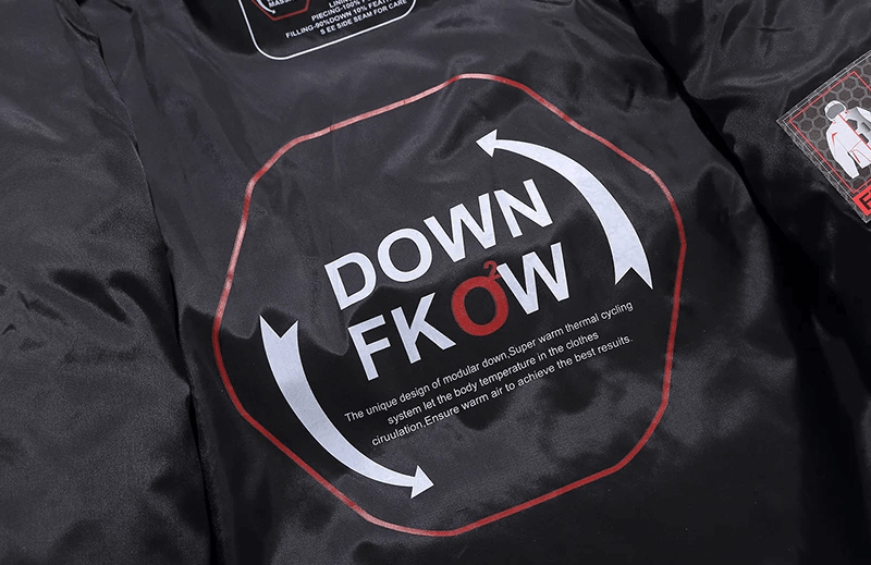 Close-up of graphic design on men's ski suit jacket SF2045, highlighting insulation technology for warmth and comfort in winter sports.