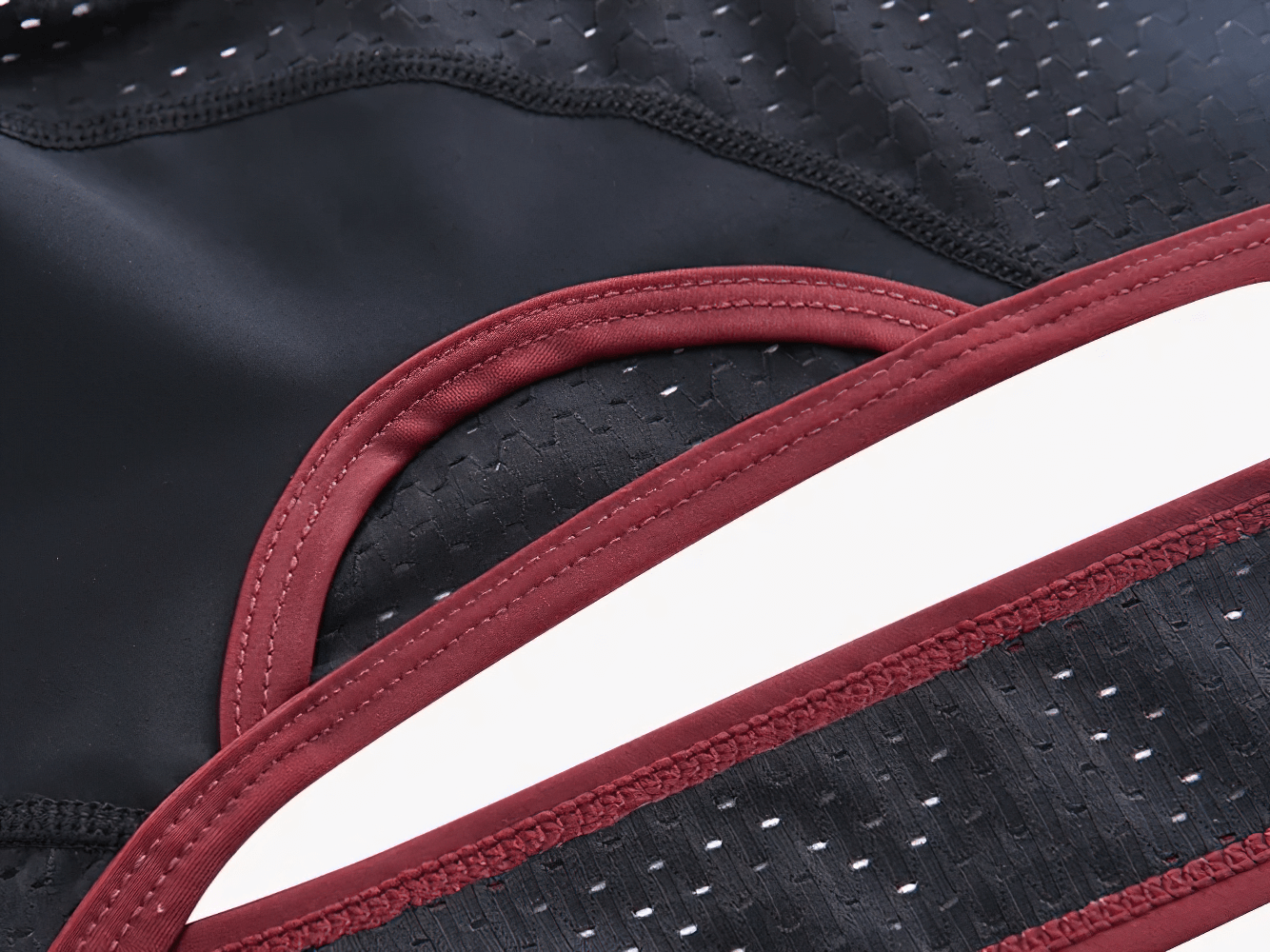 Close-up of Men's Cycling Top SF2594 fabric highlighting breathable and durable material for optimal performance.