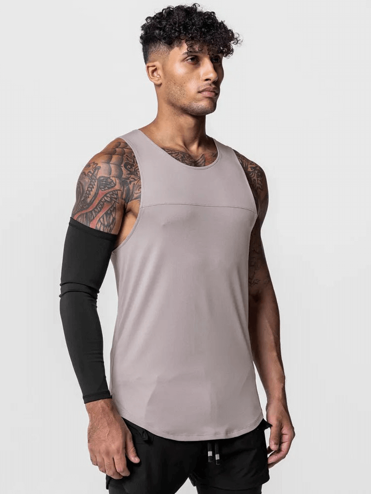 Men's gym training tank top with asymmetric hem, O-Neck collar, breathable polyester, perfect for workouts. Style SF1824.
