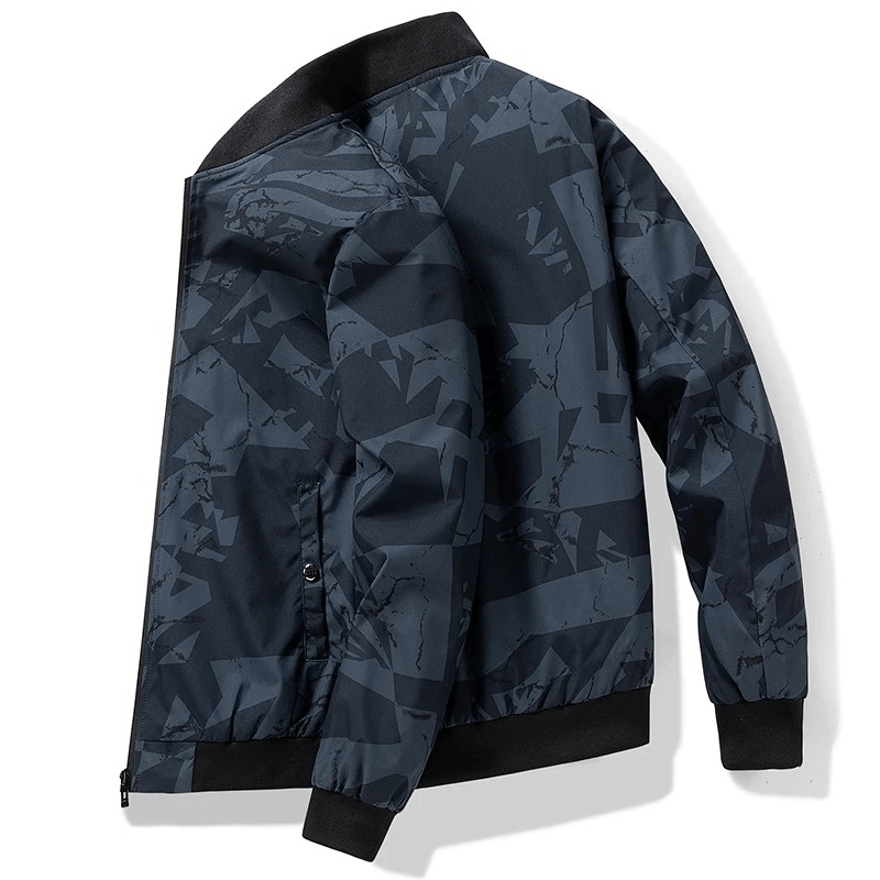 Men's tactical camo jacket, weatherproof, with all-over dark camouflage print, conventional cuff, zipper closure, no hood. SF1949.