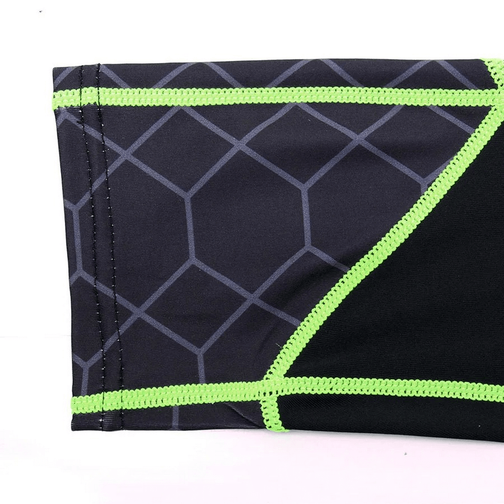Men's thermal jersey with geometric pattern and green stitching detail, part of SF2219 set.
