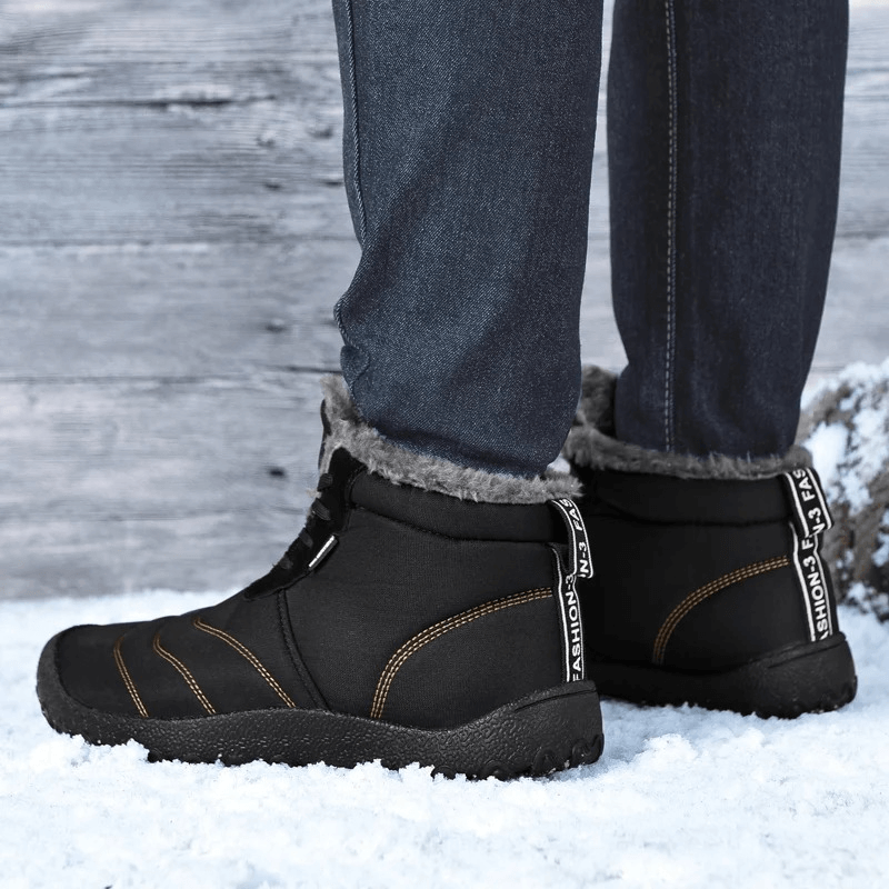 Men's Winter Ankle Snow Boots SF2026 with split leather, round toe, and rubber outsole, perfect for outdoor adventures in the snow.