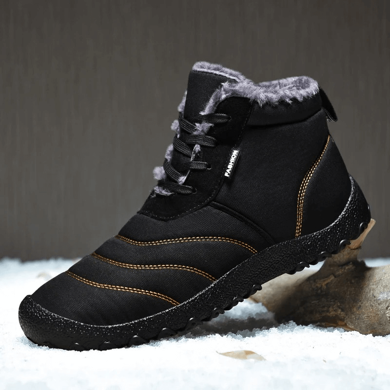 Men's Winter Ankle Snow Boots SF2026 with split leather, plush lining, and rubber outsole for grip in snow.