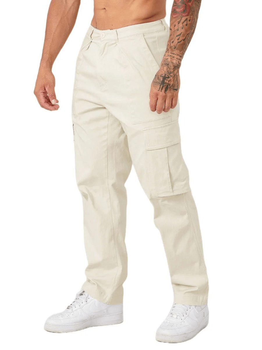 Men's multi-pocket training cargo trousers, beige color, featuring cotton-polyester blend with side pockets designed for active comfort.