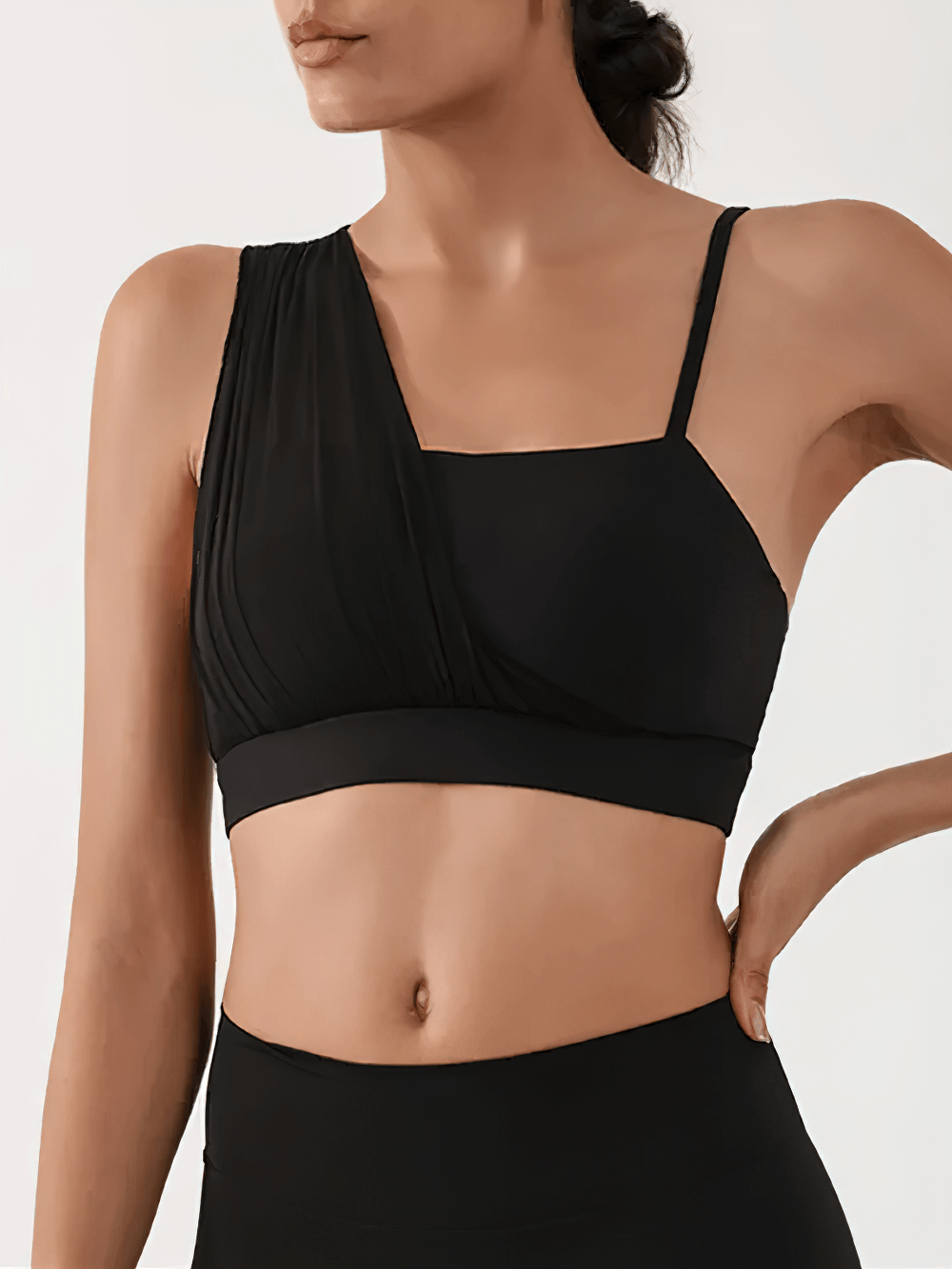 One-Shoulder Mesh Sports Bra with Supportive Band - SF4039 in black, perfect for yoga or fitness, featuring a stylish asymmetrical design.