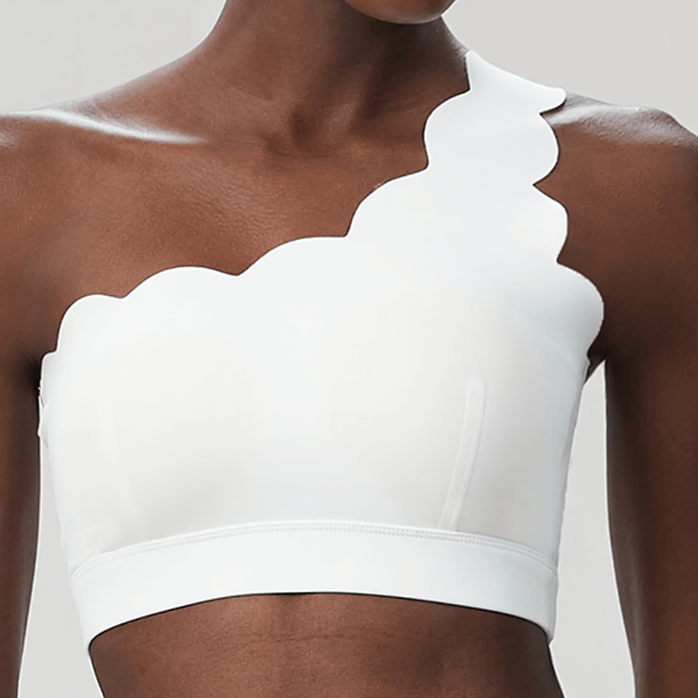 One-Shoulder Scallop Seamless Yoga Sports Bra - SF4012 with asymmetrical design, scalloped edges, perfect for yoga and athleisure activities.