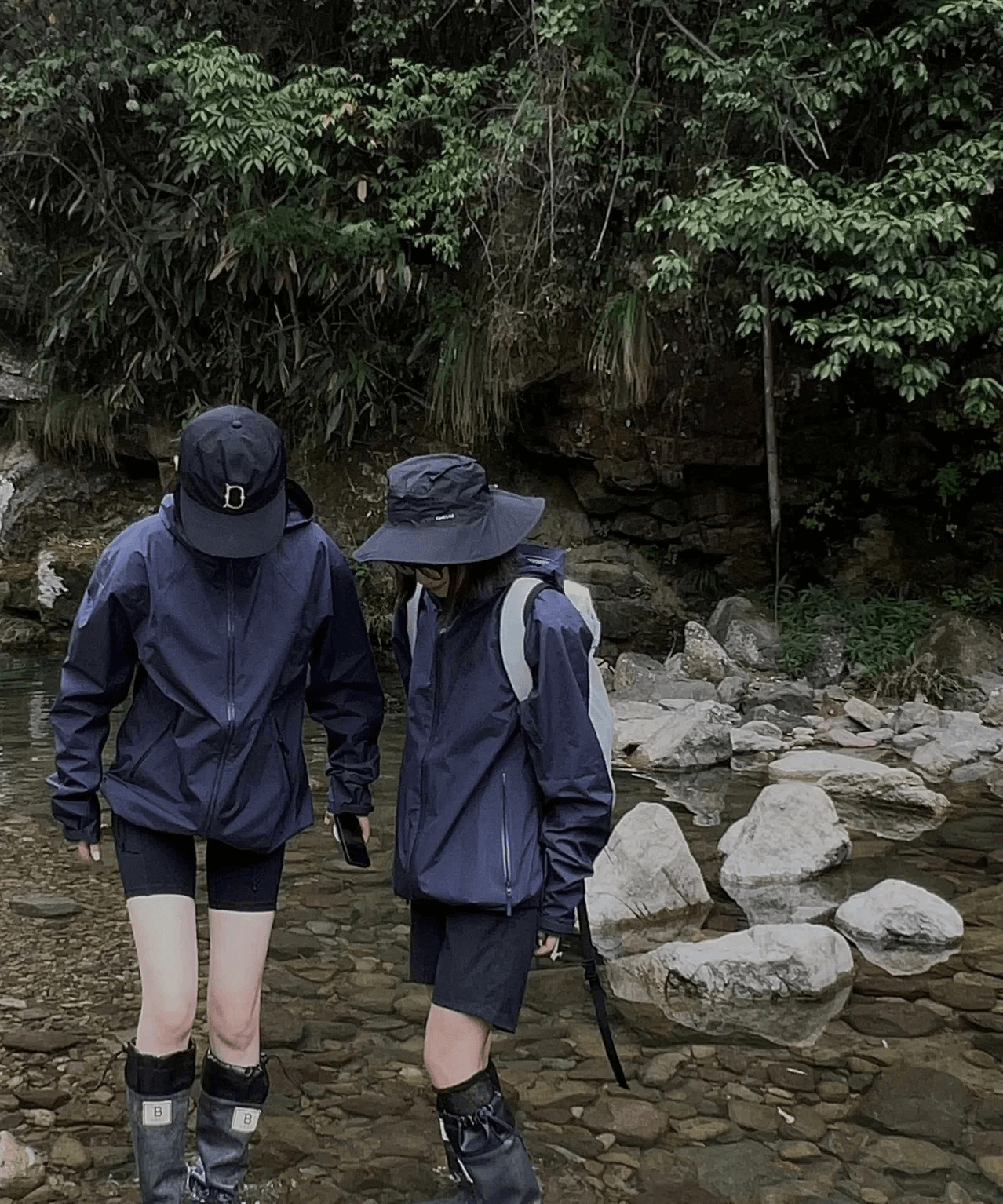Outdoor Waterproof Zipper Trekking Jacket - SF2193
