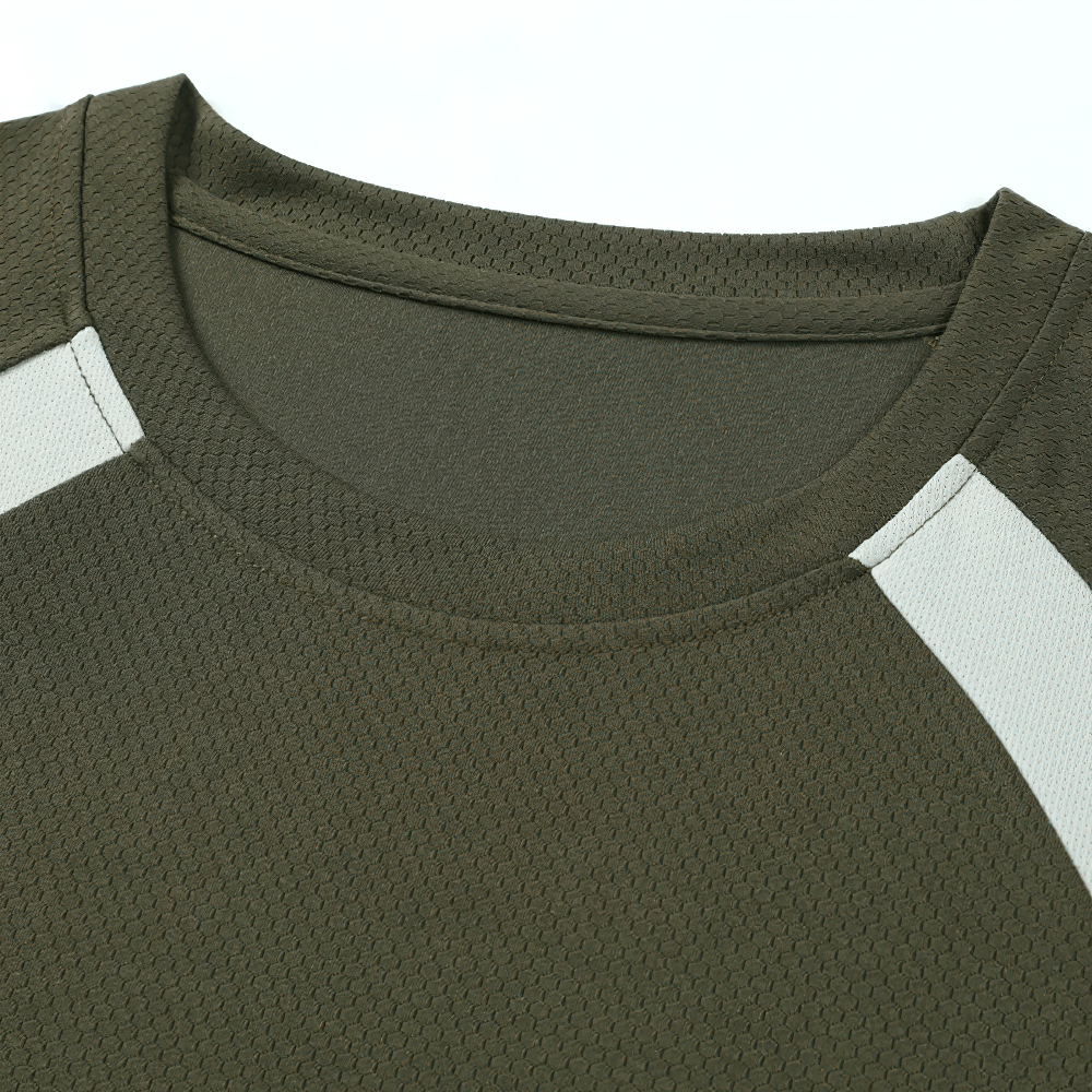 Quick-Dry Bodybuilding Compression Training Top - SF4584 close-up view of the neckline and patchwork design.