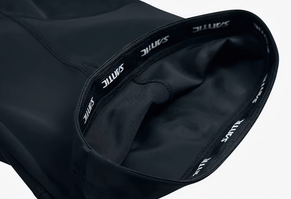 Close-up of black GEL-padded cycling bib shorts, showcasing breathable quick-dry fabric and ergonomic design for ultimate comfort.