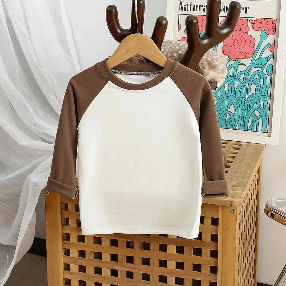 Adorable kids' top with raglan sleeves and round neck, SF3099, in a cute design. Perfect for playful adventures.