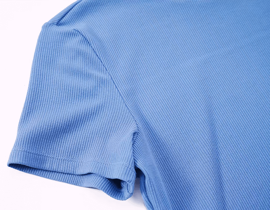 Blue ribbed short sleeve yoga crop t-shirt with quick-dry fabric, perfect for fitness and workouts. Anti-shrink and anti-wrinkle properties.