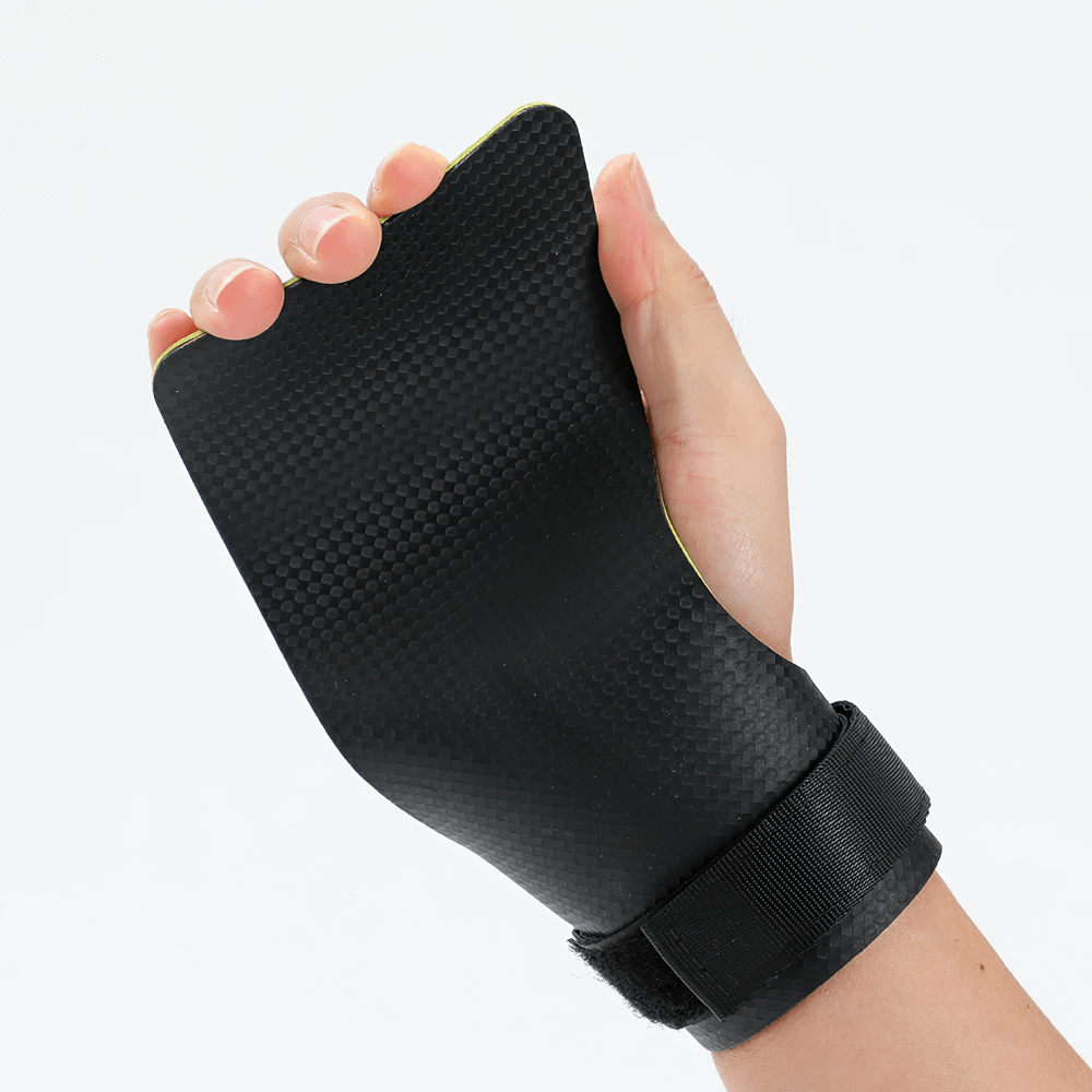 Rubber Grip Pads for Crossfit and Weightlifting - SF3507, featuring Kevlar rubber no-hole design with adjustable wrist strap for secure grip.