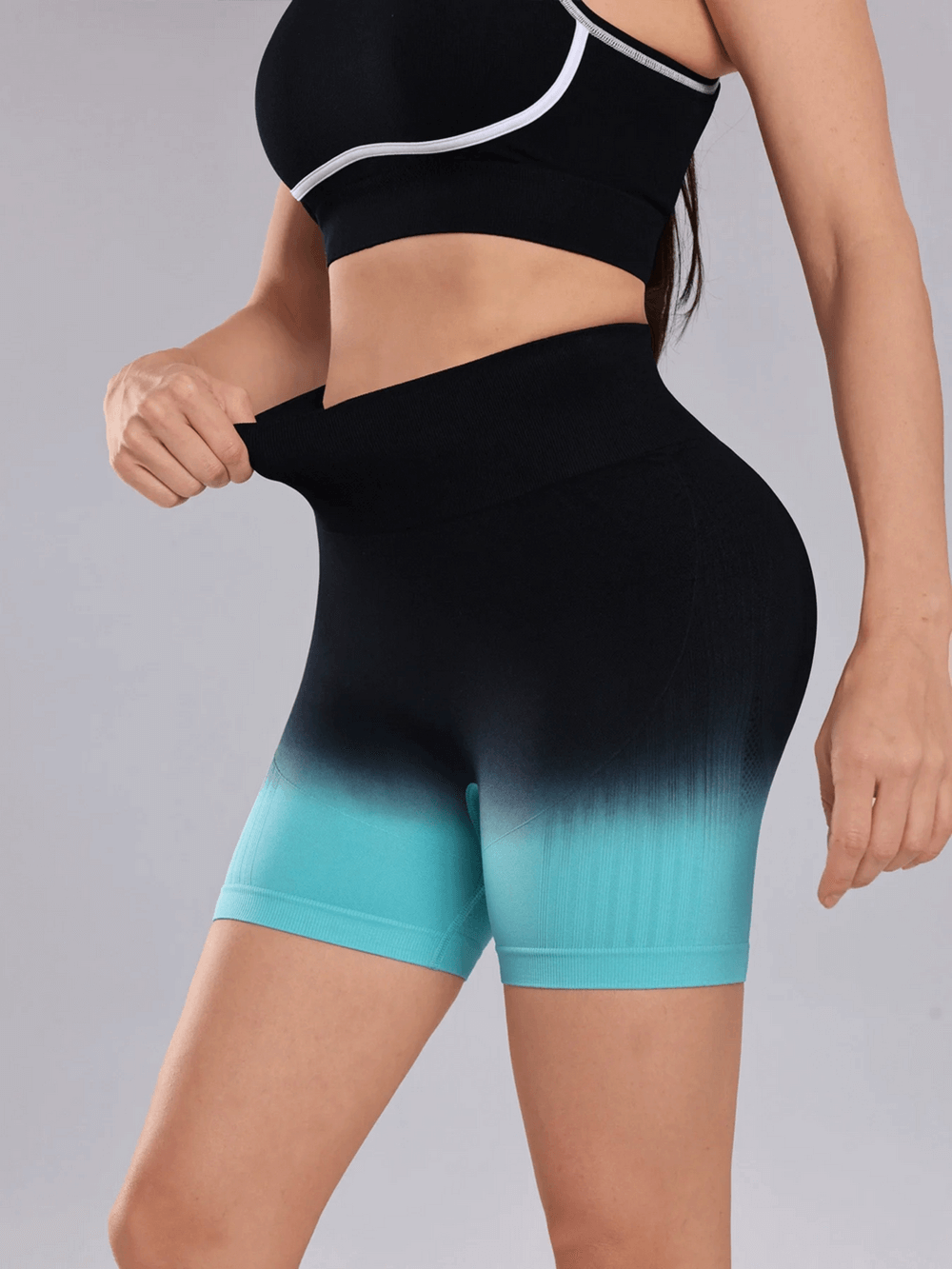 Seamless Gradient High-Waisted Yoga Fitness Shorts - SF4158 ombre design with tummy control and hip lifting effect for workouts.